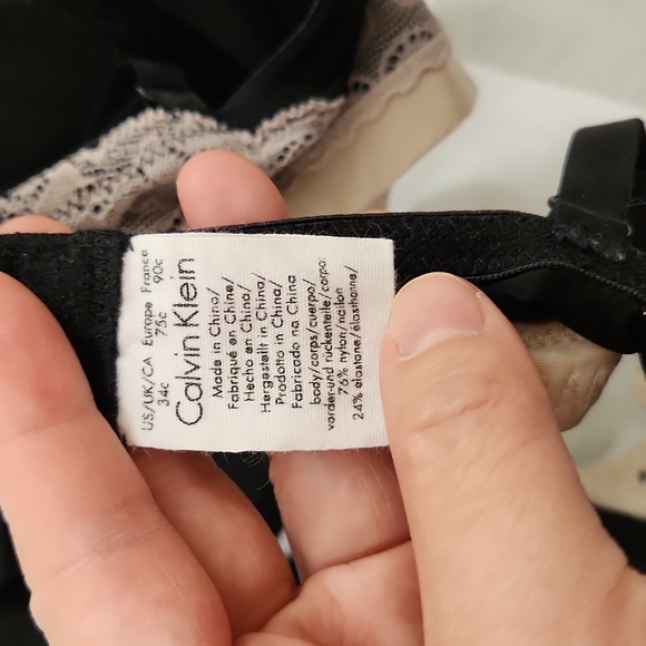 Calvin Klein Laced Push Up Bra - Size 34C - Picture 4 of 4